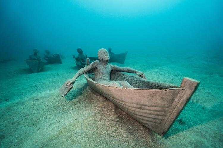 underwater sculpture jason decaires taylor museo atlantico lanzarote canary islands