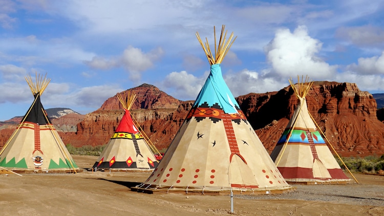 teepee native american dwelling