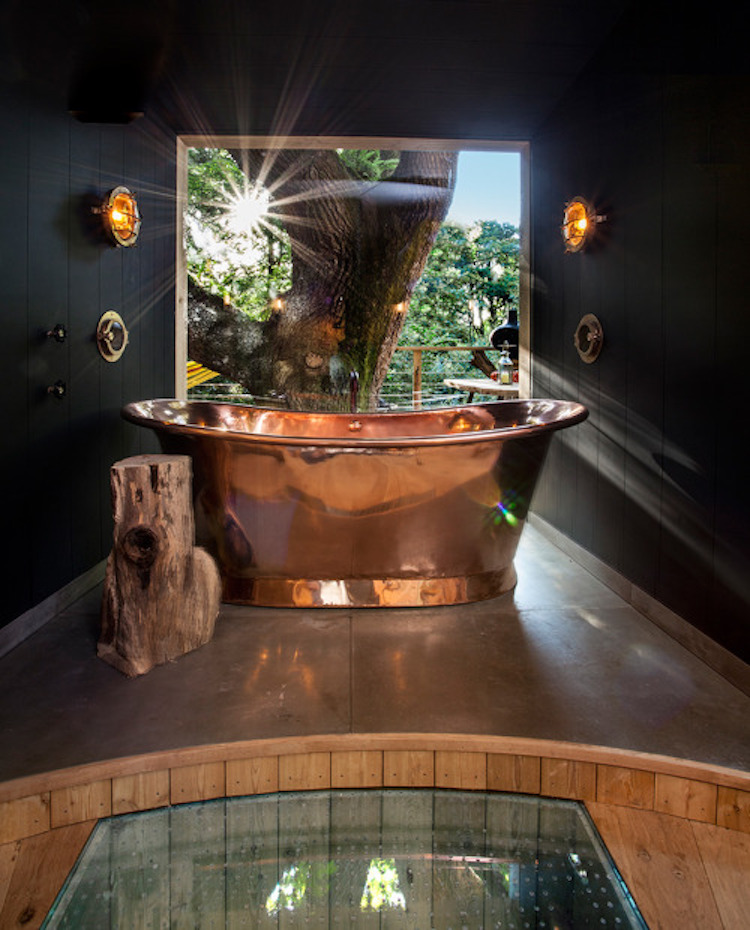 Double Ended Copper Bath In Luxurious Retreat