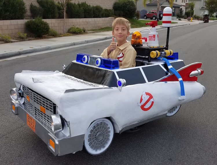 Dad Hooks Up His Son's Wheelchair With Custom Ghostbusters Halloween Costume