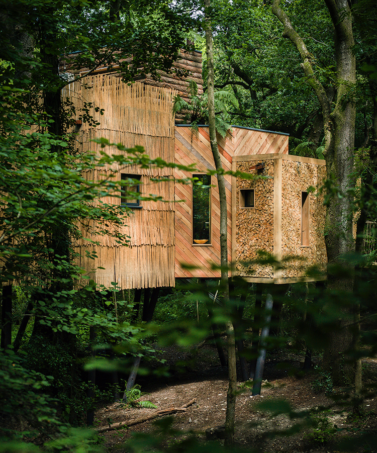 Luxury Treehouse Amidst The Trees