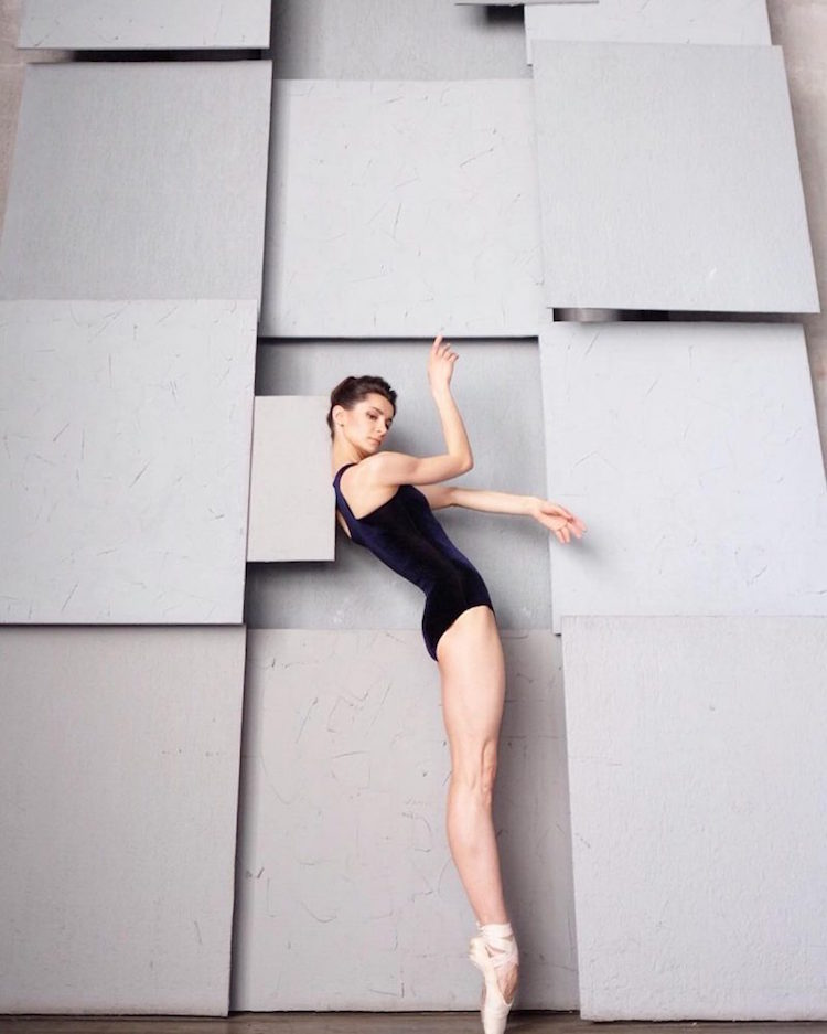 Darian Volkova S Ballet Photography Reveals Backstage Of Russian Ballet