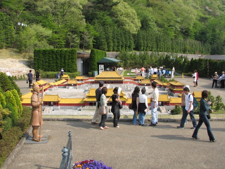 10-tobu-world-square-miniature-landmarks