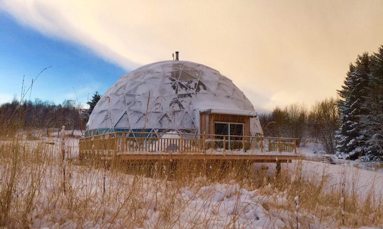 El Domo Geodésico / Casa que gira con sólo pulsar un botón