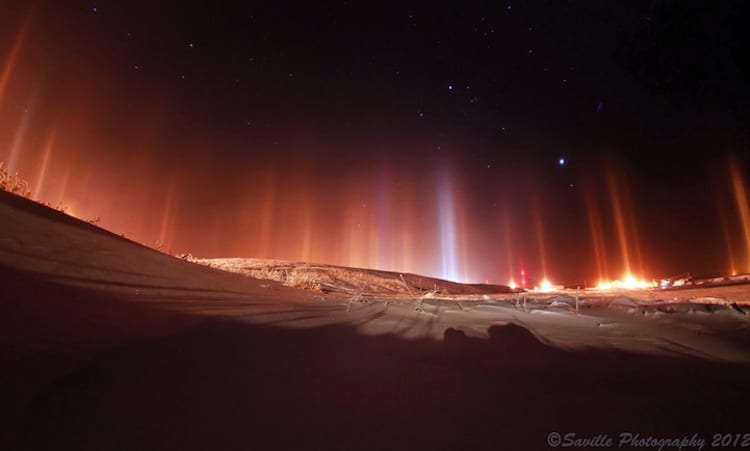 ay-callaghan-light-pillars-3