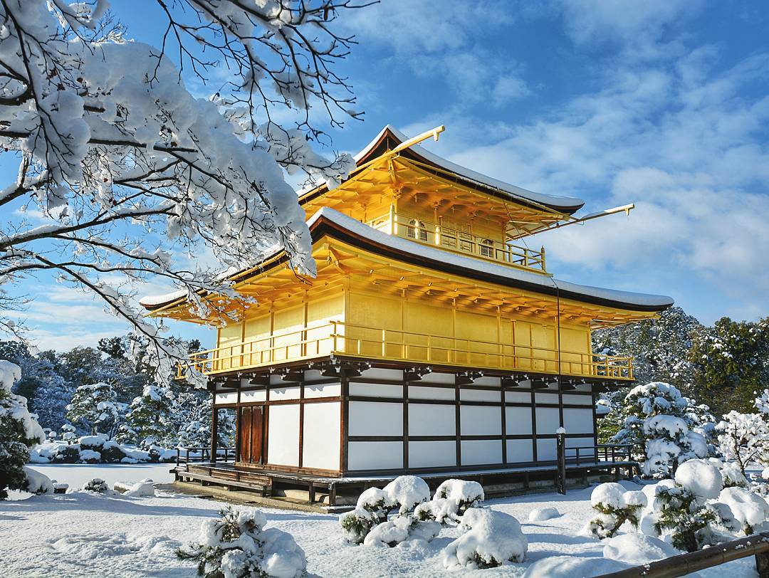 heavy snow kyoto winter japan