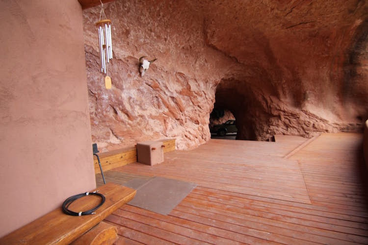 Cliff Haven Remote Utah House Built into Red Rock