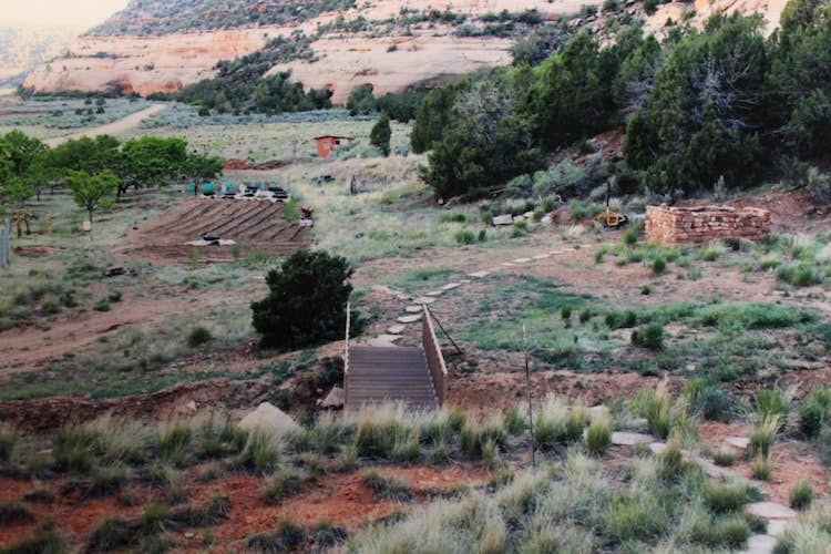 Cliff Haven Remote Utah House Built into Red Rocks