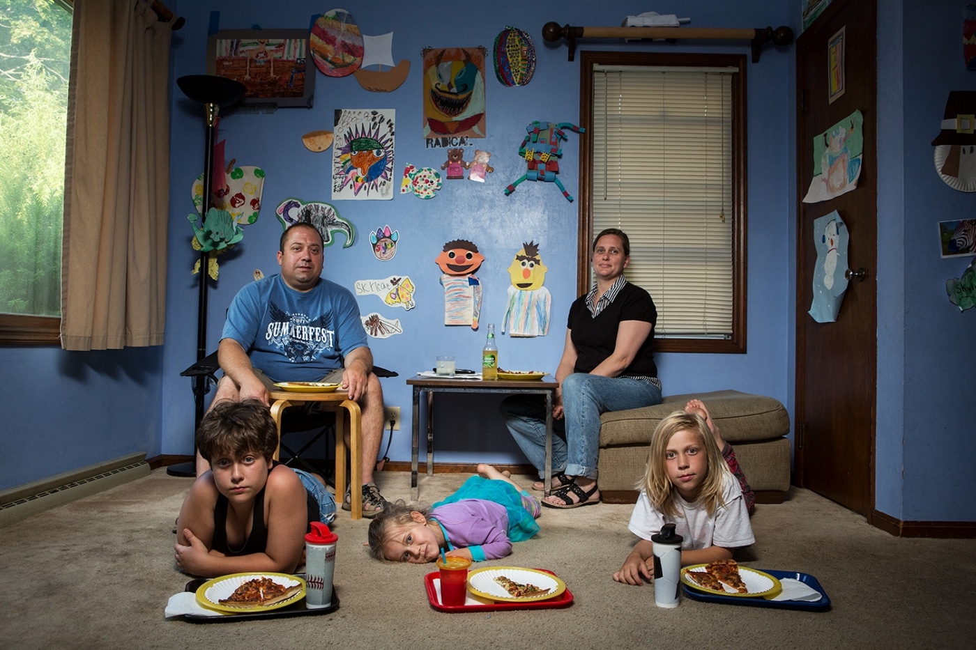 Fascinating Photos Document the Ritual of Weeknight Dinners