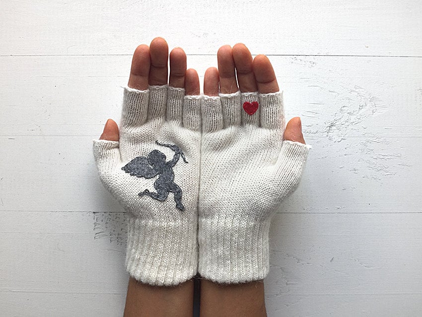 Cute Gloves Reveal Unexpected Images When Placed Together