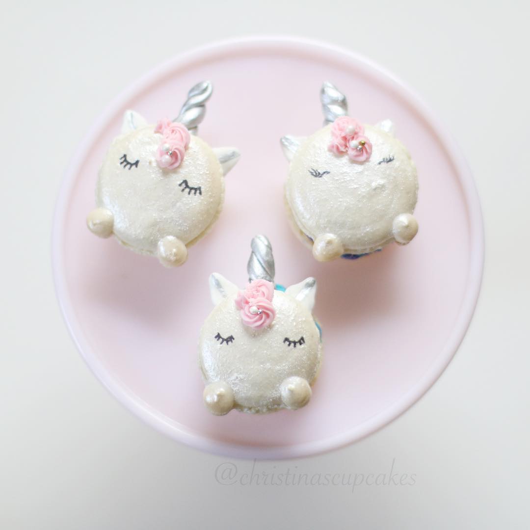 unicorn macaron