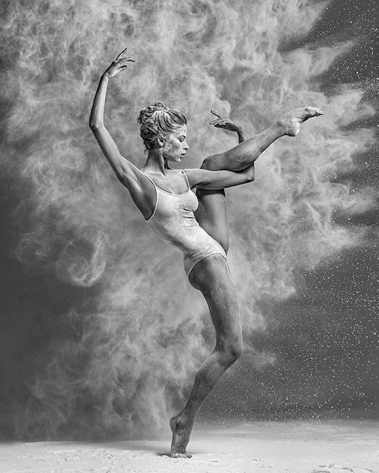 Dance Photographers Who Capture the Movement of Dancers alexander yakovlev