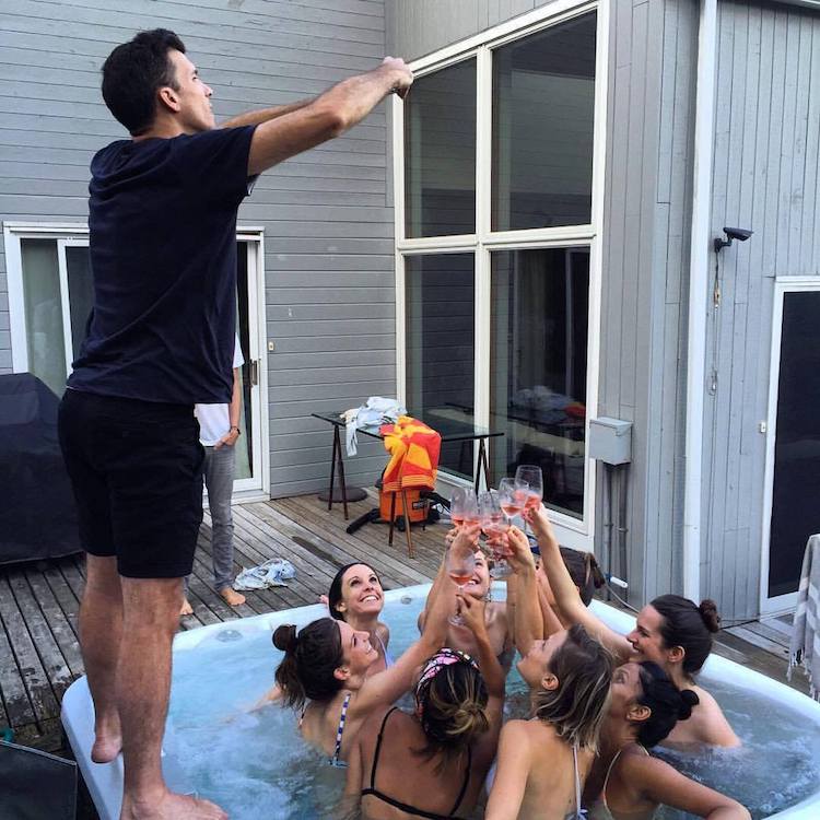 Hilarious Boyfriends of Instagram are a Behind the Scenes Look at Flawless Instagram Photos
