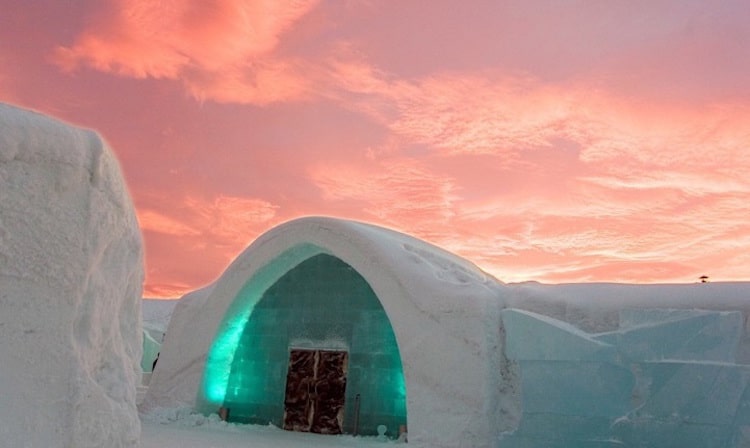 Cozy Places to Stargaze Around the World sleep under the stars hotels cabins tents