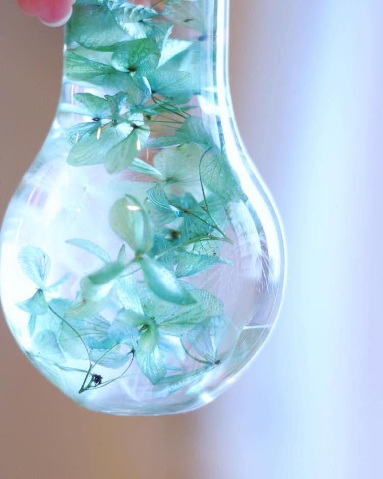 Striking Flower Light Bulb Vase Suspends Delicate Blooms Like Jewels