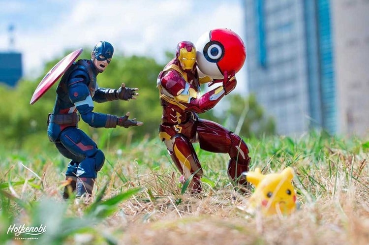 Amusing Action Figure Photography Imagines the Amusing Adventures of Superheroes and Villans