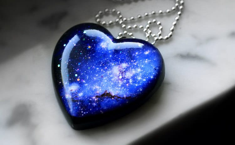 Glittering Galaxy-Inspired Jewelry Captures the Splendor of the Cosmos