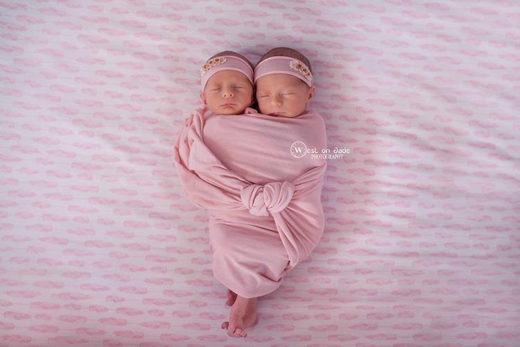 Darling Twin Photography Shows the Beautiful
Bonds of Siblings