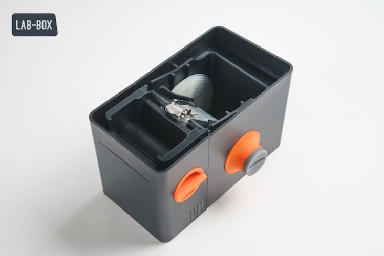 LAB-BOX portable developer for film photography