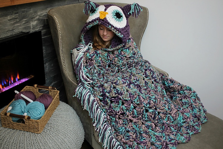 Charming DIY Owl Blanket is Cozy Way to Be a Bird