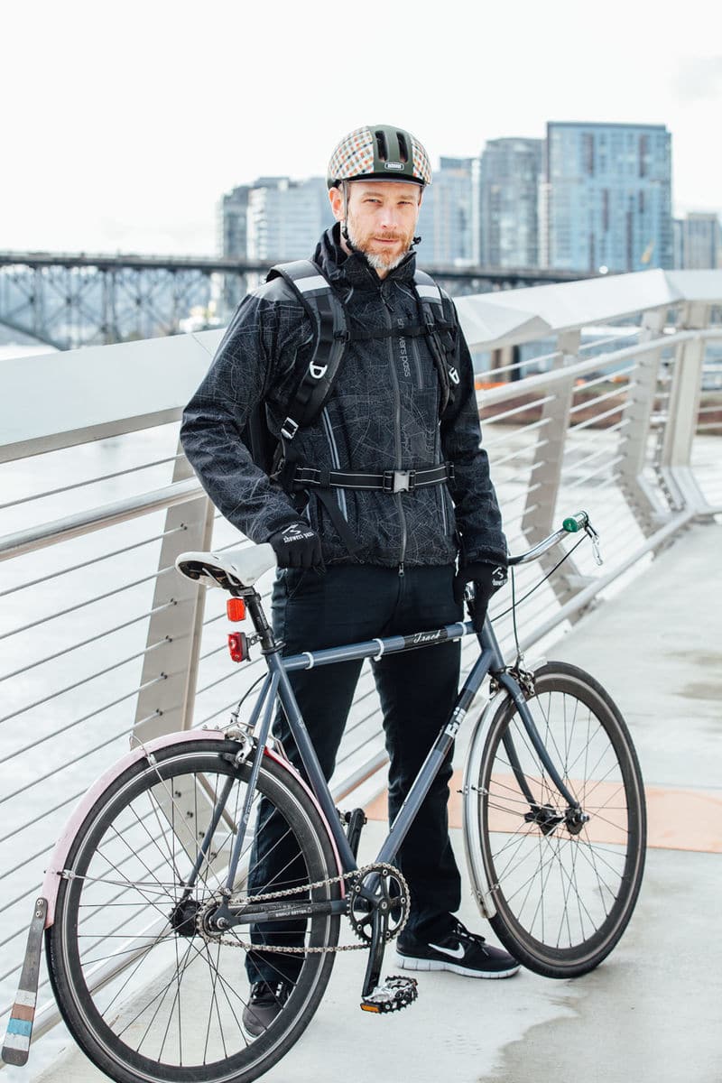 reflective safety jacket for cycling