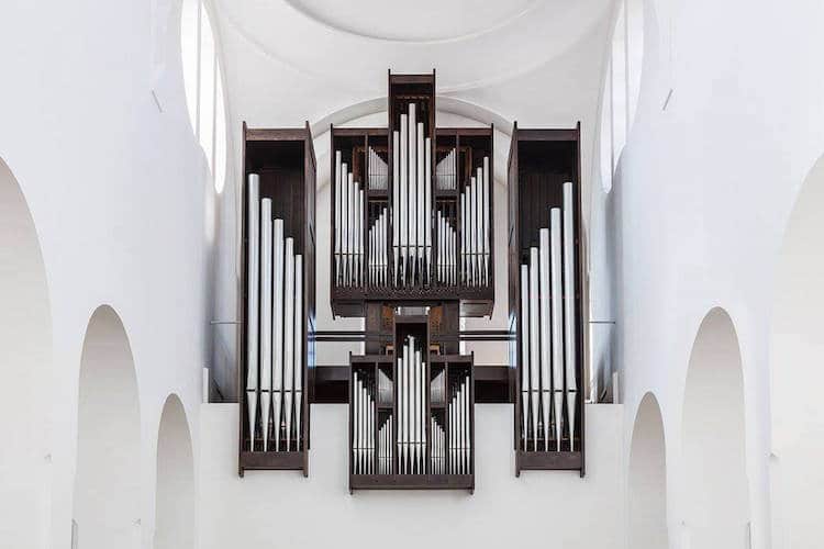 pipe organ