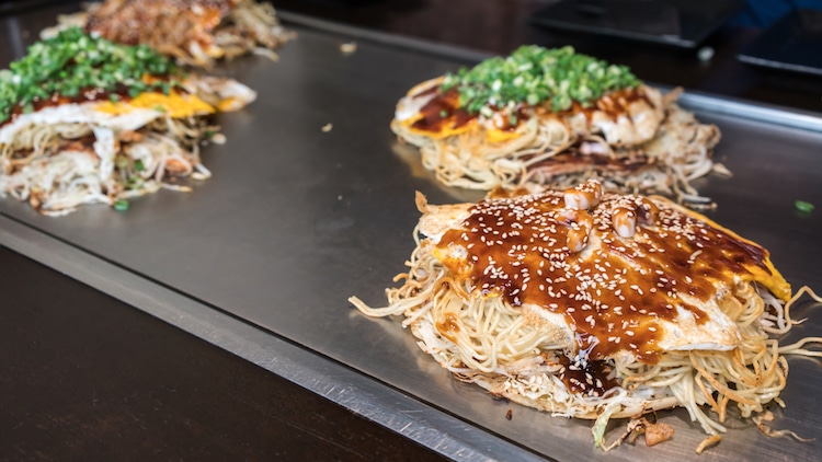 Okonomiyaki japanese pizza