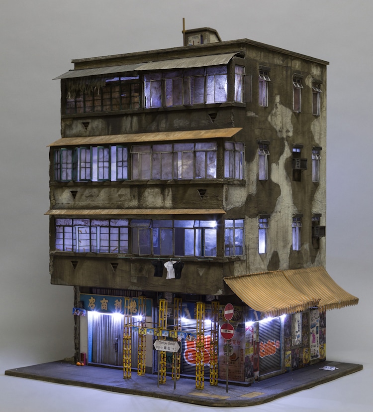 Scale store model buildings