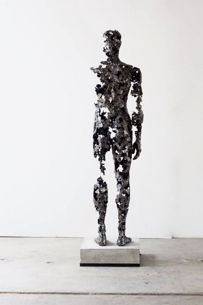 Deconstructed Sculptures Explore The Fragility of the Human Body