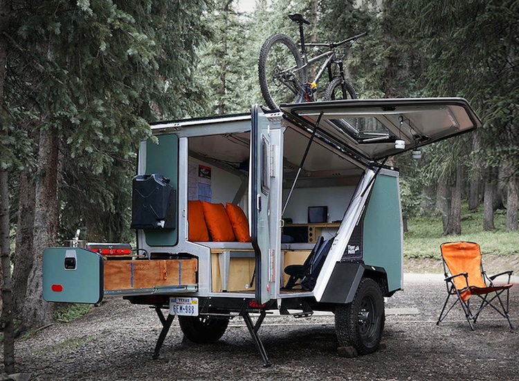 rechargeable camper trailer