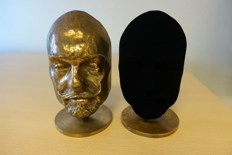 le Vantablack est la peinture noire la plus noire 