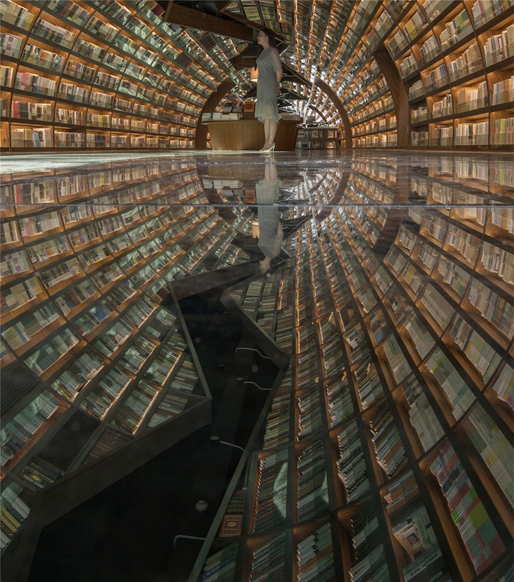 black mirrored flooring