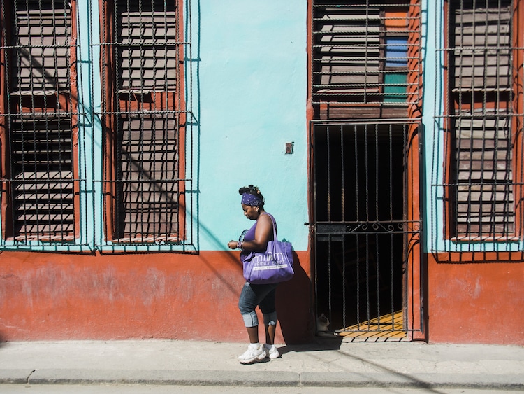 cuban women in havana