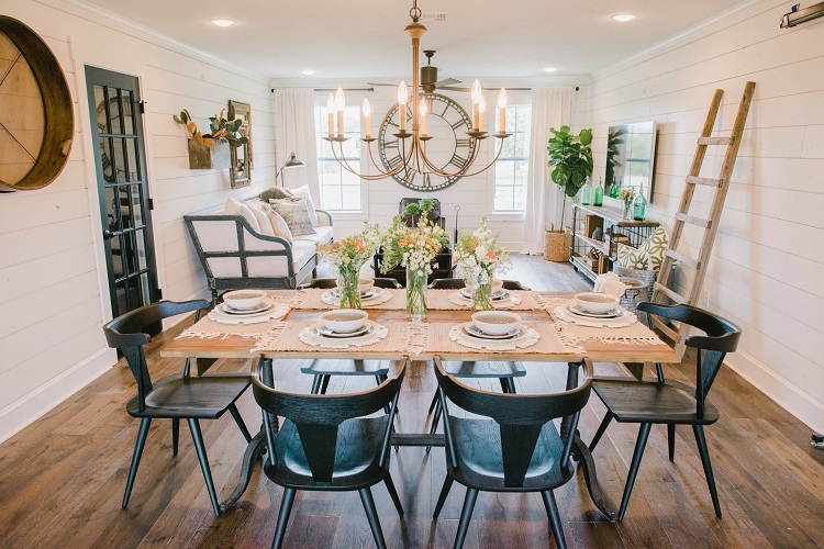 chip and joanna gaines fixer upper barndominium