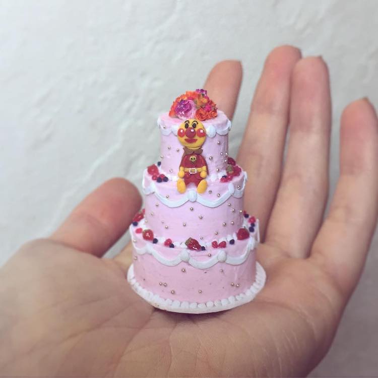 miniature cakes 