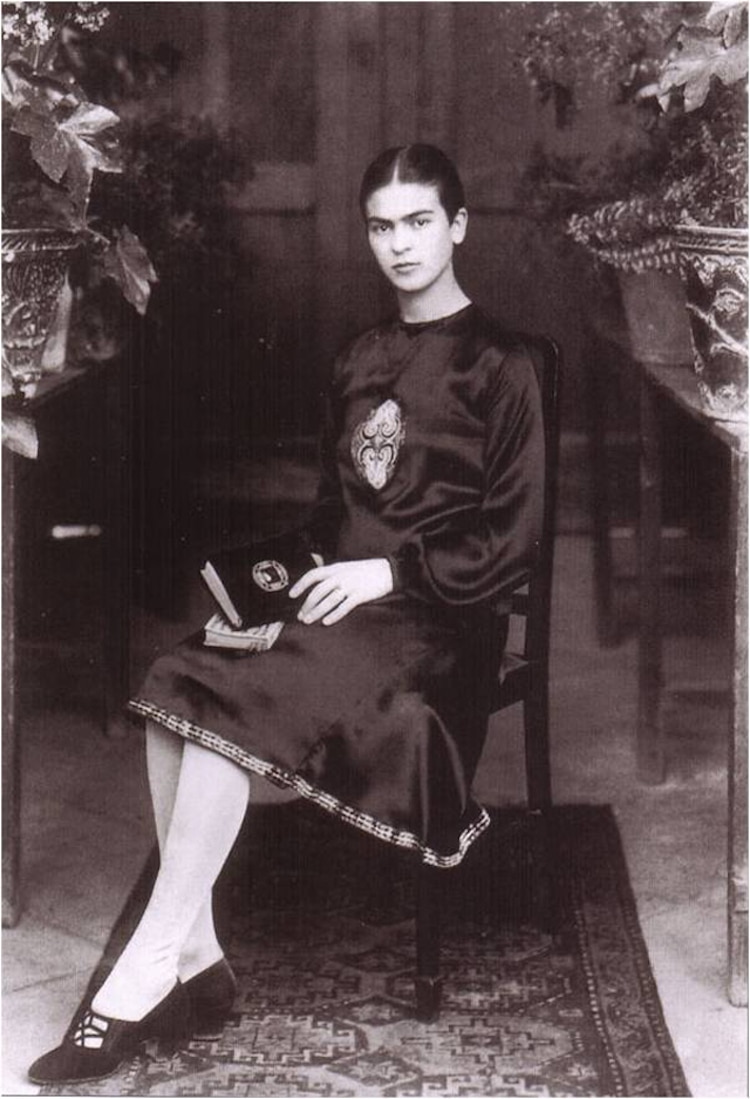 Rare Frida Kahlo Photos Frida Kahlo in the 1920s Frida Photos