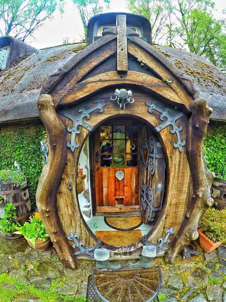 Real Life Hobbit House Imagines the Fantastical Book into a Cozy Home