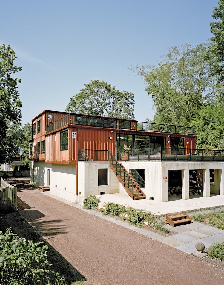 HonoMobo Create Shipping Container Homes Above Garages