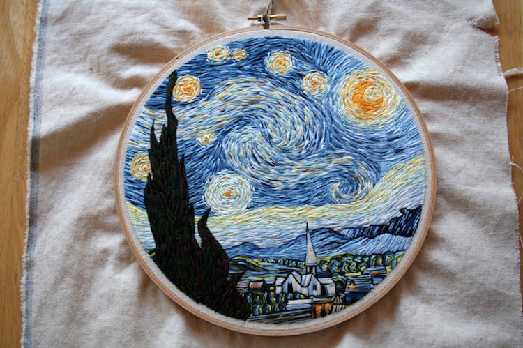 Arte famoso: La noche estrellada Van Gogh forma de corazón elegante bolsa  de mano