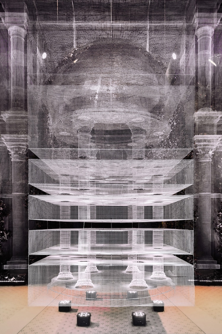 Le Bon Marche sculpture by Edoardo Tresoldi is architectural wire