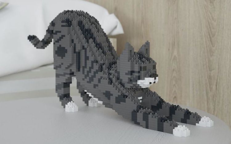 LEGO Art Reimagines Furry Felines as Pixelated Sculptures