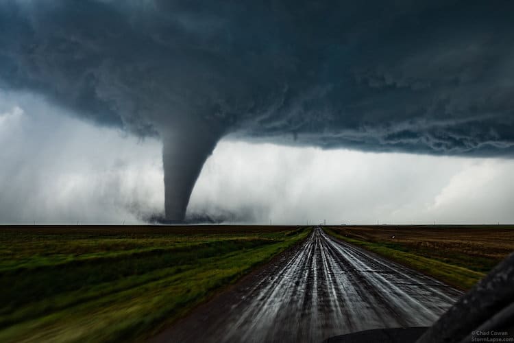 6 Years of Storm Photography Turned into a Mesmerizing Time Lapse Film