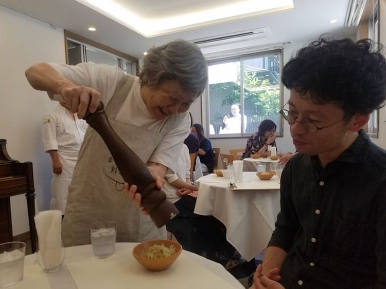 waiters dementia tokyo