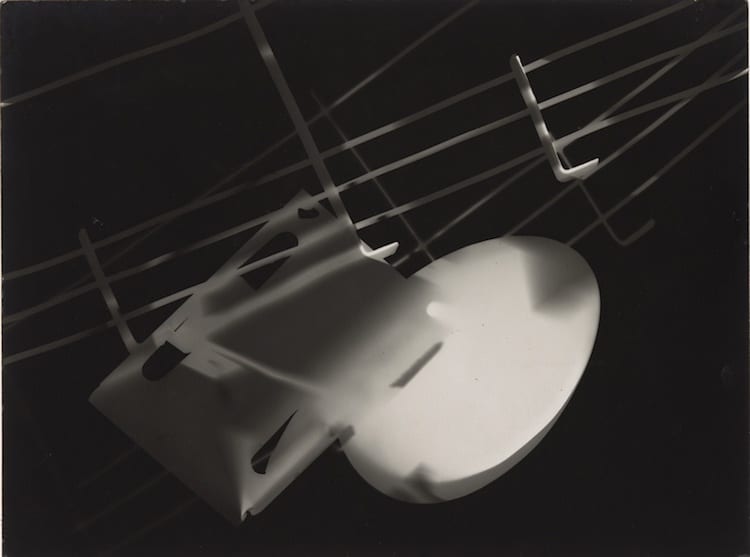 László Moholy-Nagy photogram