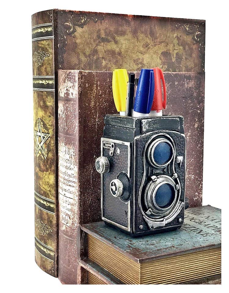 11 Gift Ideas for Travelers Who Love Photography  The Abroad Guide