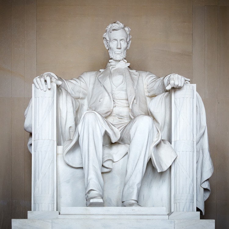 Famous Sculptures - Lincoln Memorial
