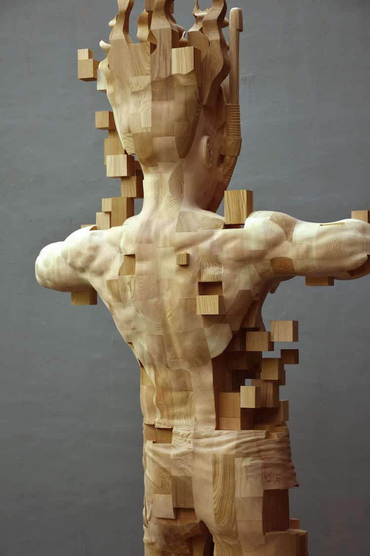 Wood Sculptor Hsu Tung Han's Newest Pixelated Wood Sculpture