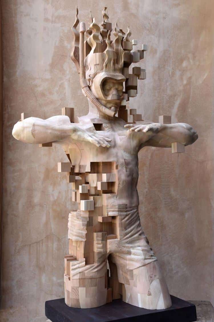 Hsu Tung Han wood sculptor