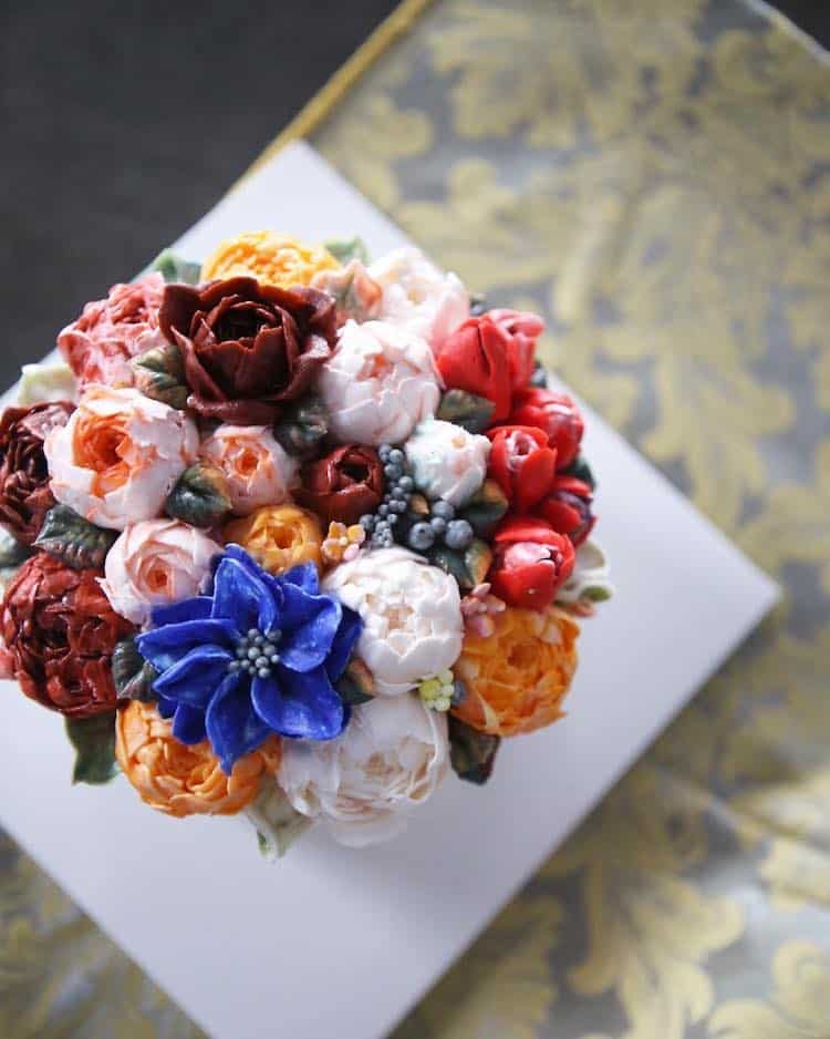 Cakes with Buttercream Flowers