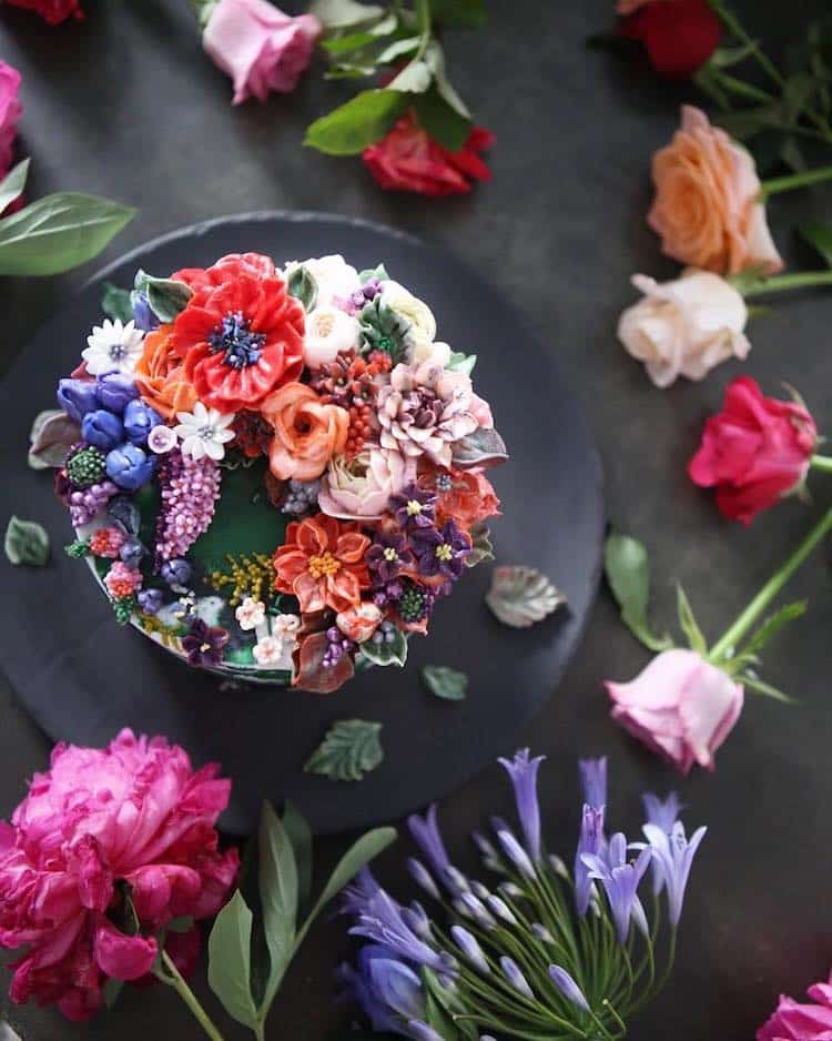 Cakes with Buttercream Flowers